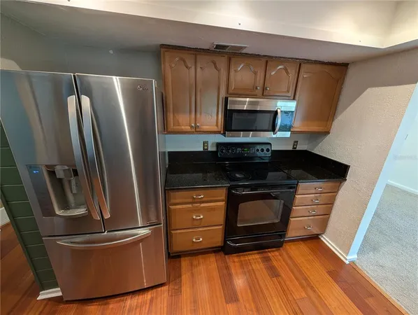 $2,275 | 719 Regent Circle South, Brandon, FL 33511