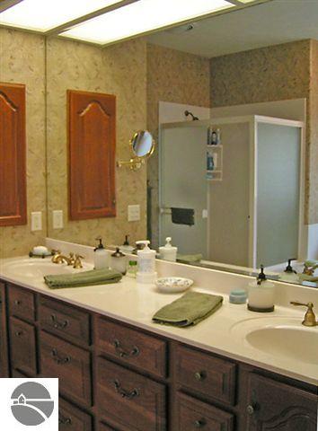 6738 West MacFarlane Road Glen Arbor, MI 49636 - Photo 14 of 23 1723166-13.JPG