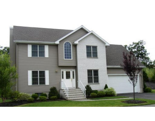 51 Bridle Path Road Lynn, MA 01904 - Photo 1 of 13 Gallery Image 1