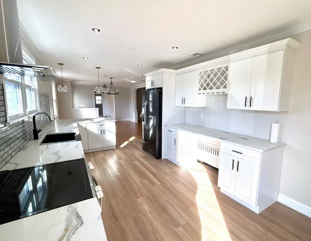 $559,000 | 310 Broadway, Hamden, CT 06518