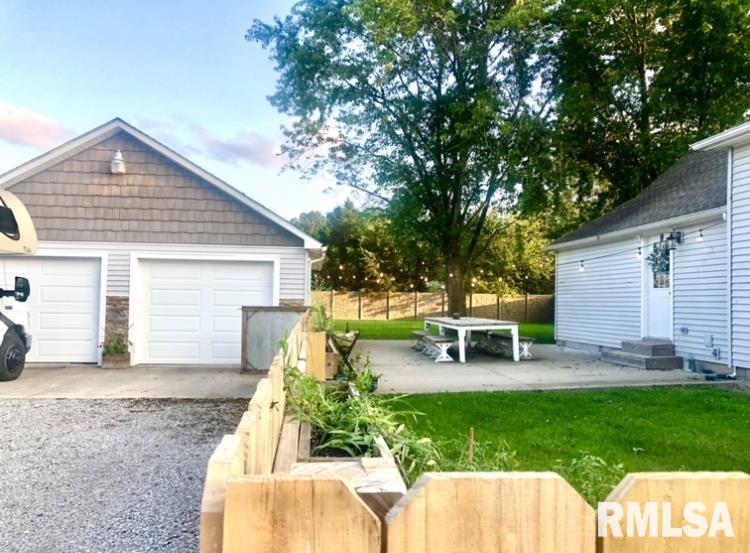 13790 Ewing Road Whittington, IL 62897 - Photo 4 of 21
