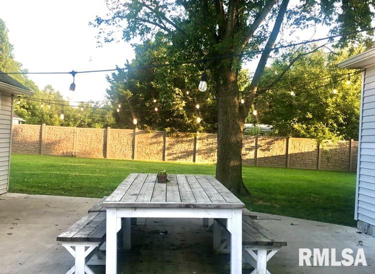 13790 Ewing Road Whittington, IL 62897 - Photo 7 of 21
