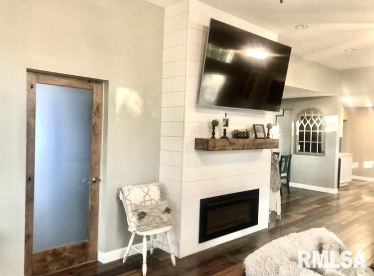 13790 Ewing Road Whittington, IL 62897 - Photo 10 of 21