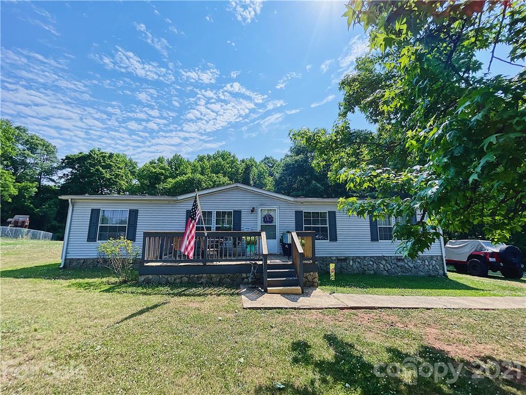 219 High Ridge Circle Maiden, NC 28650 - Photo 1 of 26 Gallery Image 1