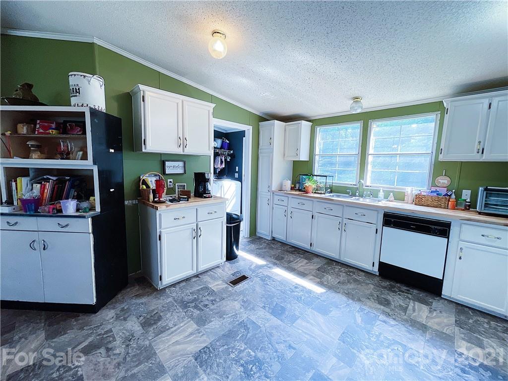 219 High Ridge Circle Maiden, NC 28650 - Photo 12 of 26 Gallery Image 12