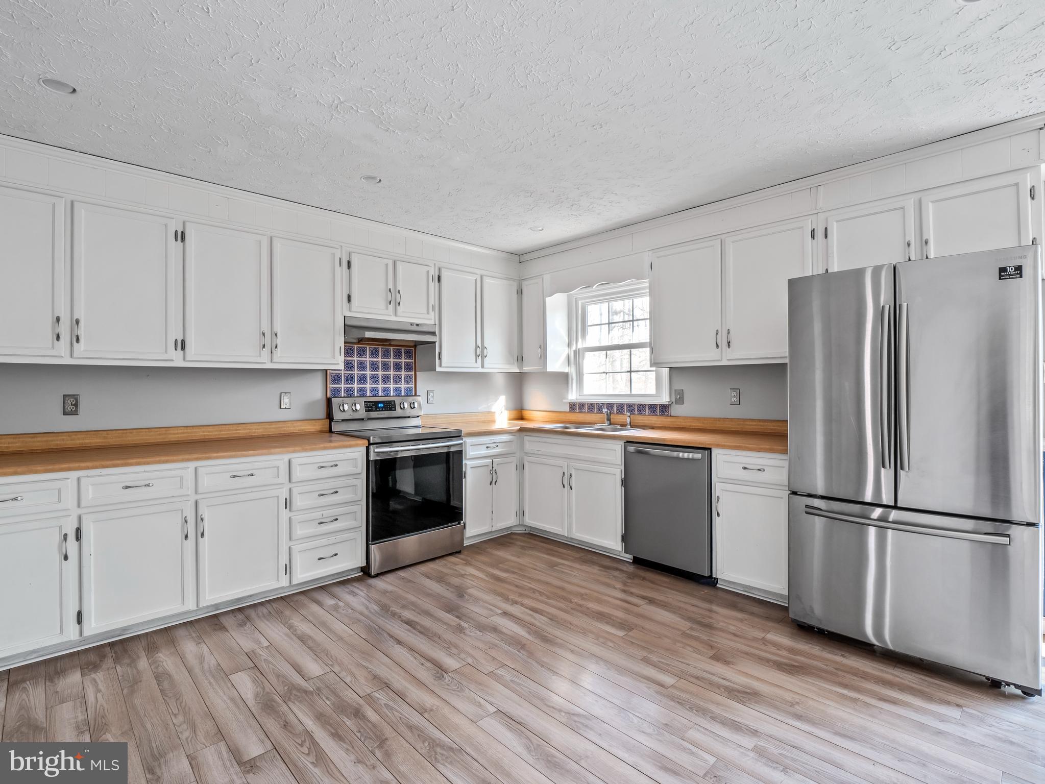 111 Eley Road Fredericksburg, VA 22406 - Photo 8 of 36 Spacious Kitchen