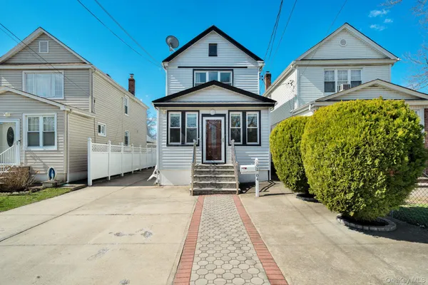 $699,900 | 91-04 218th Place | Queens Village
