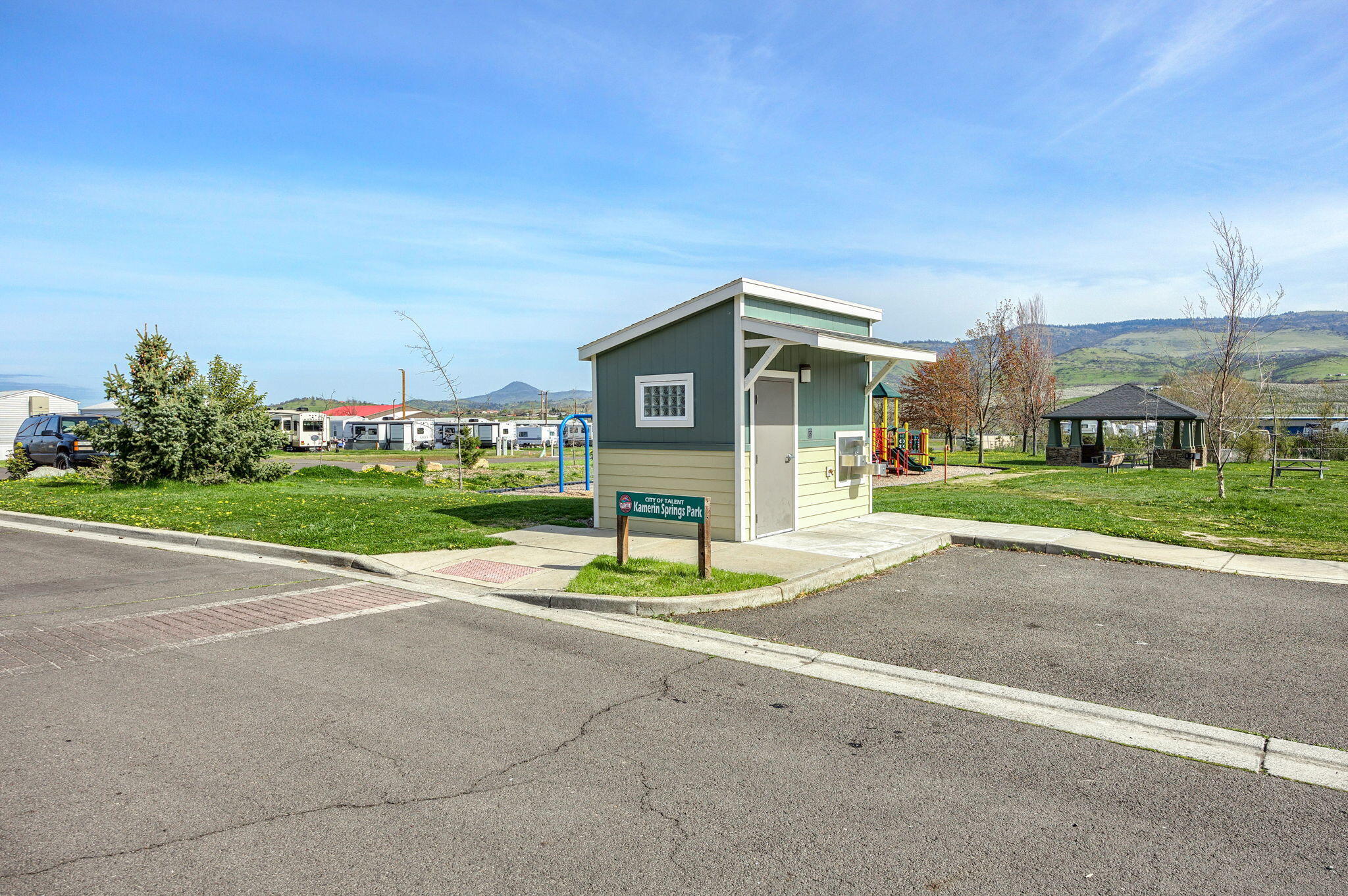 475 David Way Talent, OR 97540 - Photo 42 of 44 ApxDW (51)