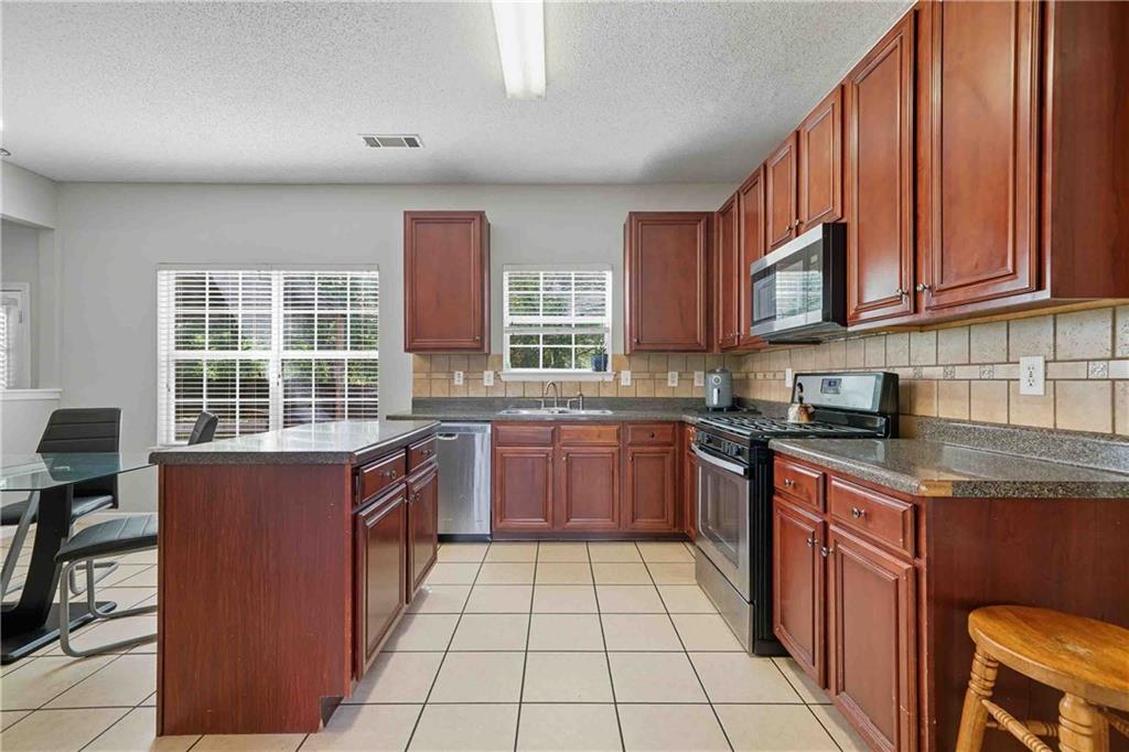 101 Quivas Court Atlanta, GA 30331 - Photo 16 of 38