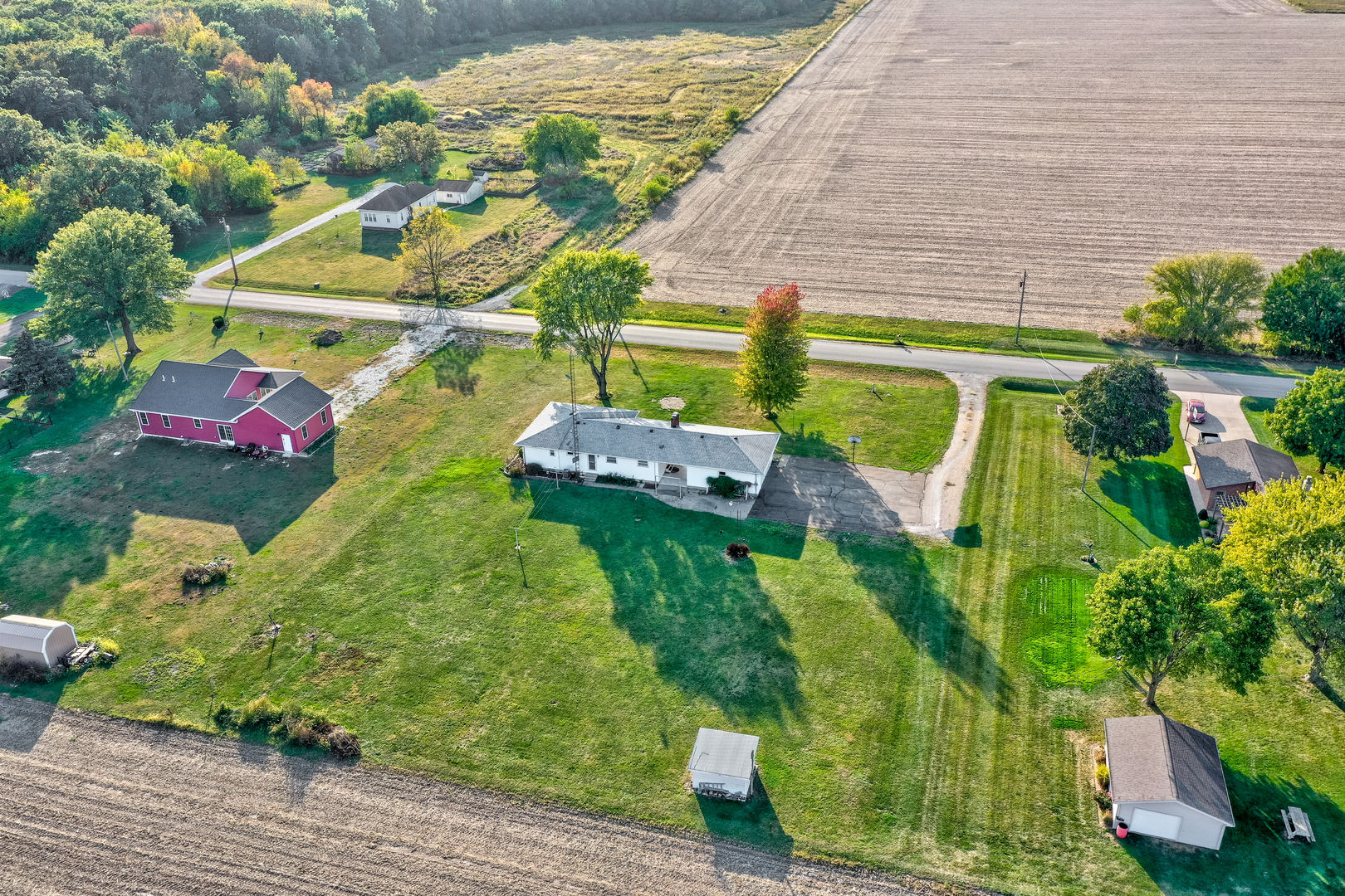 1526 East 18th Road Streator, IL 61364 - Photo 2 of 23 a aerial view of a house with a garden