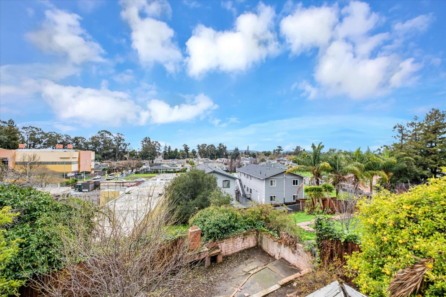 8245 Golf Links Road Oakland, CA 94605 - Photo 41 of 41 a view of a city