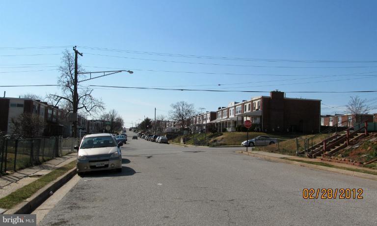 8011 Wynbrook Road Baltimore, MD 21224 - Photo 4 of 17 View