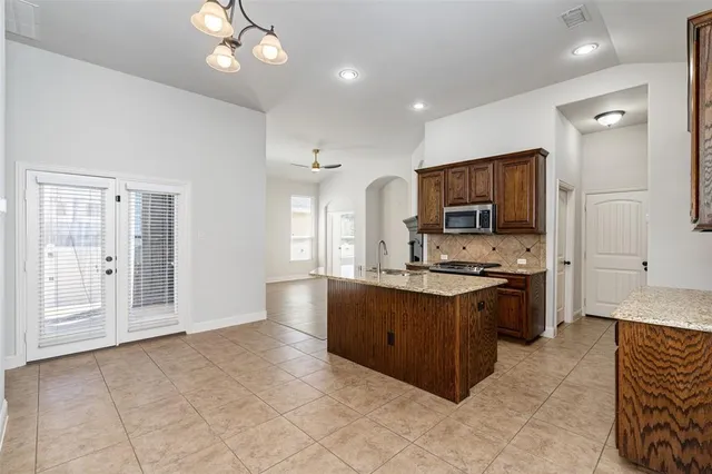 $309,800 | 1124 Spanish Moss Drive, Savannah, TX 76227