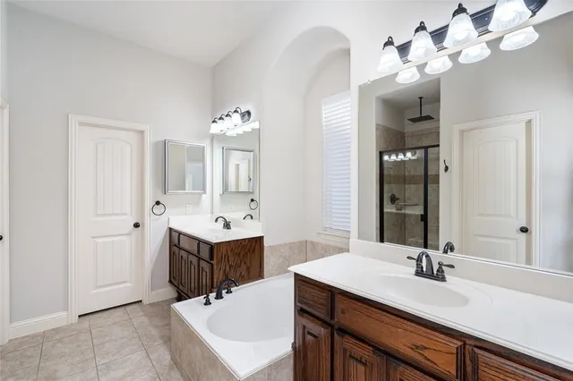 $309,800 | 1124 Spanish Moss Drive, Savannah, TX 76227