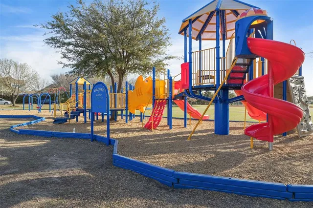 $309,800 | 1124 Spanish Moss Drive, Savannah, TX 76227