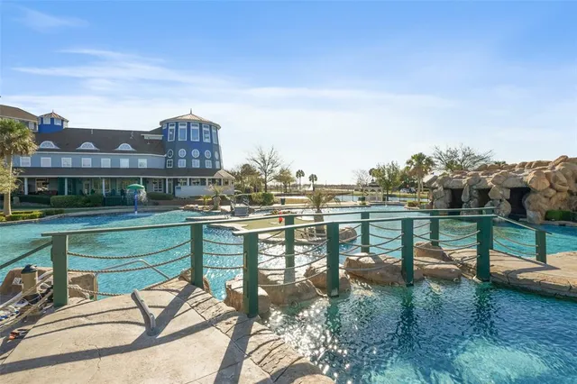 $309,800 | 1124 Spanish Moss Drive, Savannah, TX 76227