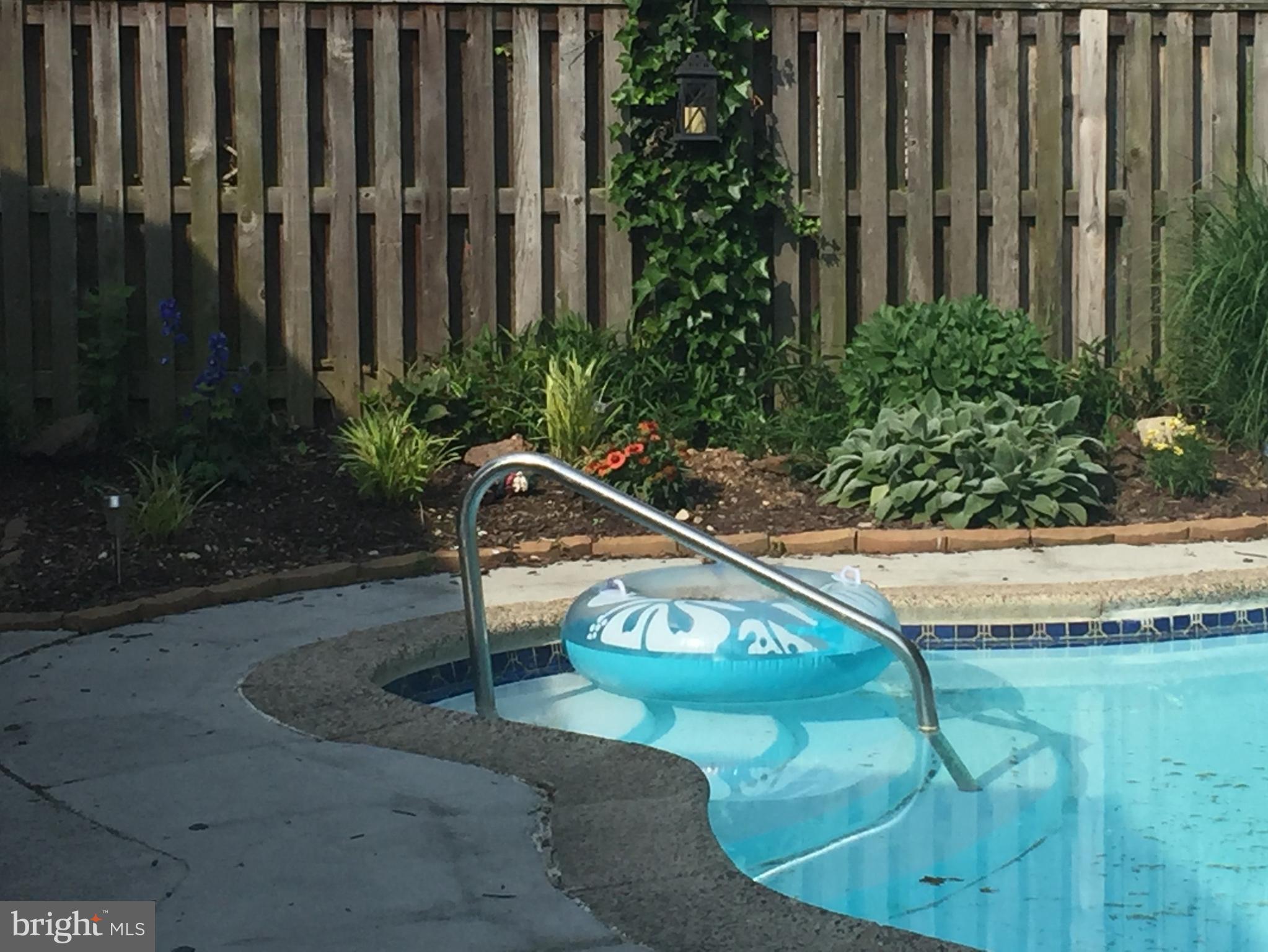 112 Ridgely Road Glen Burnie, MD 21061 - Photo 2 of 47 Built In Pool