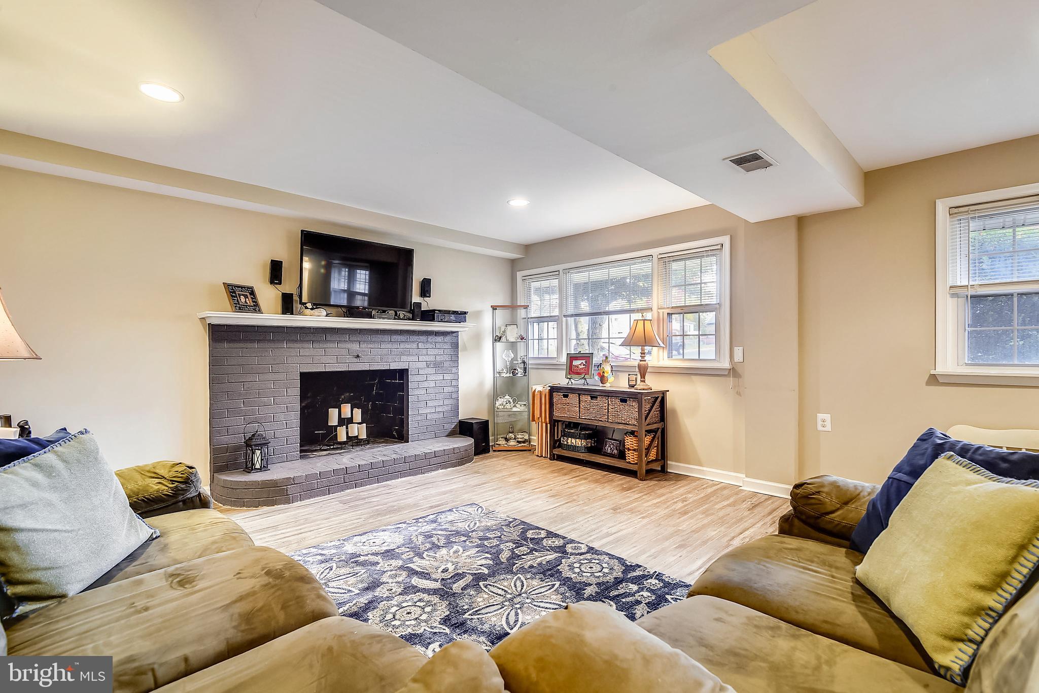 112 Ridgely Road Glen Burnie, MD 21061 - Photo 20 of 47 Family Room w/ Fireplace