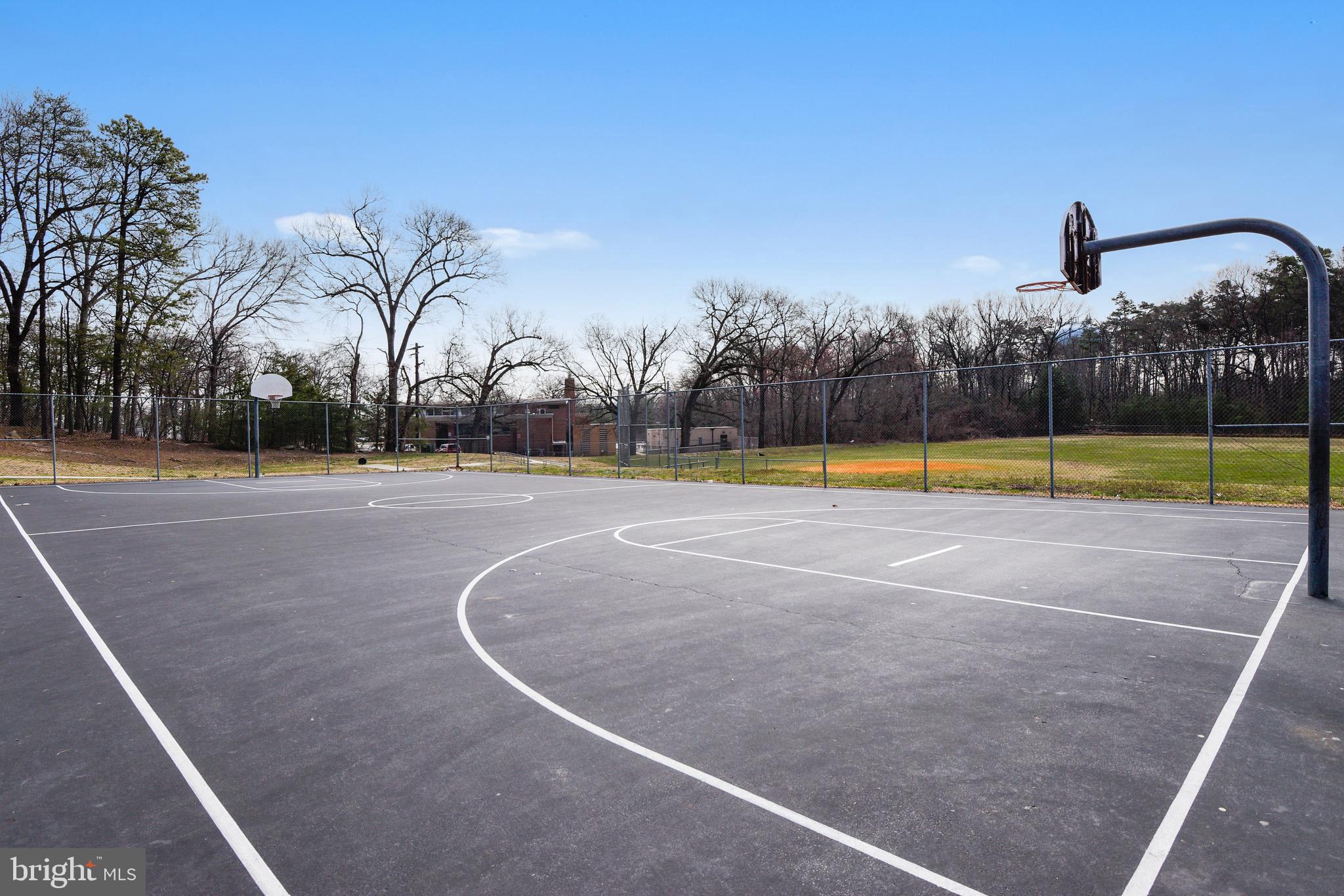 112 Ridgely Road Glen Burnie, MD 21061 - Photo 45 of 47 Communitry Basketball court