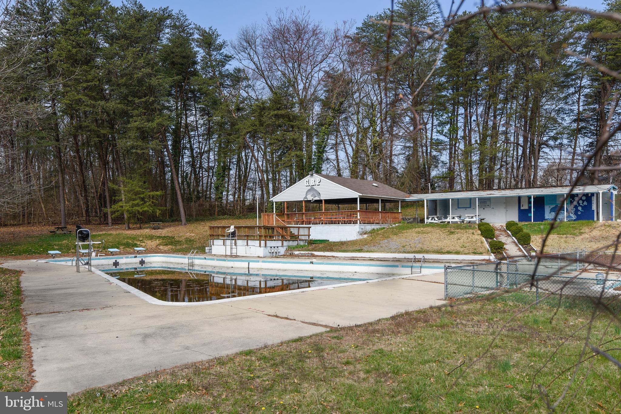 112 Ridgely Road Glen Burnie, MD 21061 - Photo 47 of 47 Community Pool Available