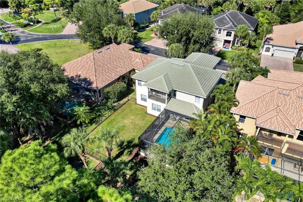 an aerial view of multiple house