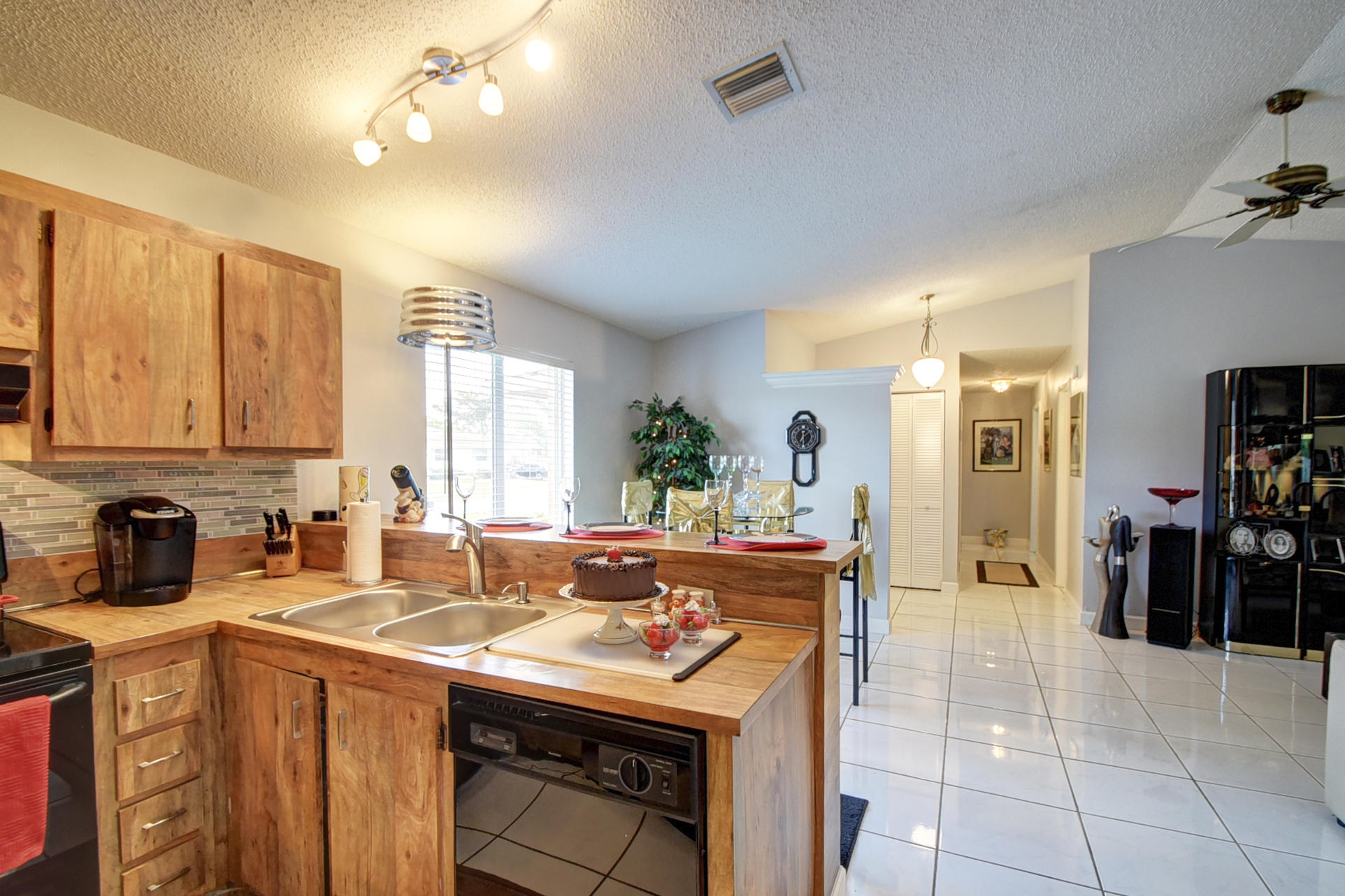 10709 Sleepy Brook Way Boca Raton, FL 33428 - Photo 16 of 30 DSC_2221_2_3_4_5