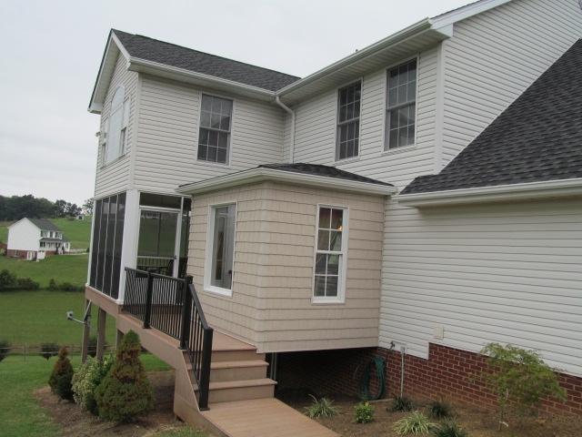 617 Country Club Road Troutville, VA 24175 - Photo 5 of 39 Rear
