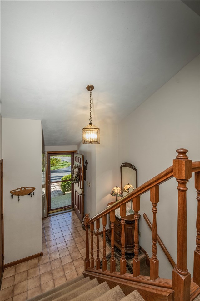 9567 Ridgeview Road Belvidere, IL 61008 - Photo 4 of 32 Gallery Image 4