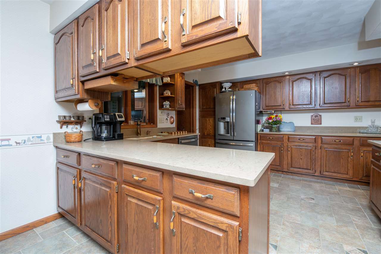 9567 Ridgeview Road Belvidere, IL 61008 - Photo 9 of 32 Gallery Image 9