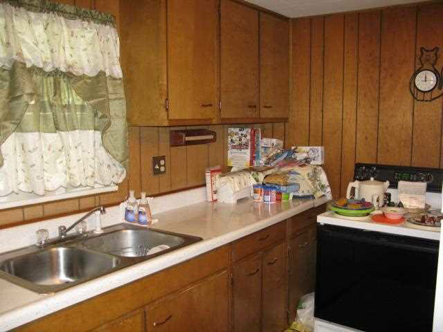 533 East Main Street Butler, IN 46721 - Photo 3 of 6