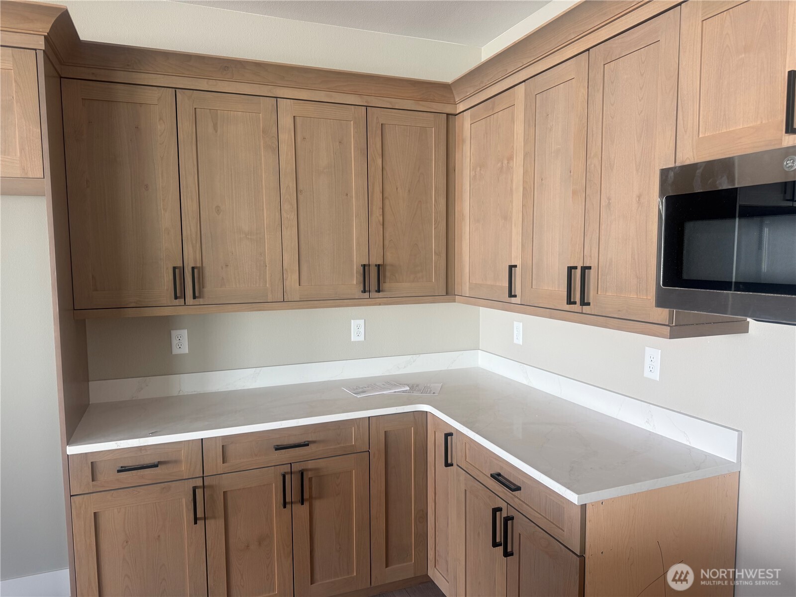 157 Salmon Drive Wenatchee, WA 98801 - Photo 2 of 4