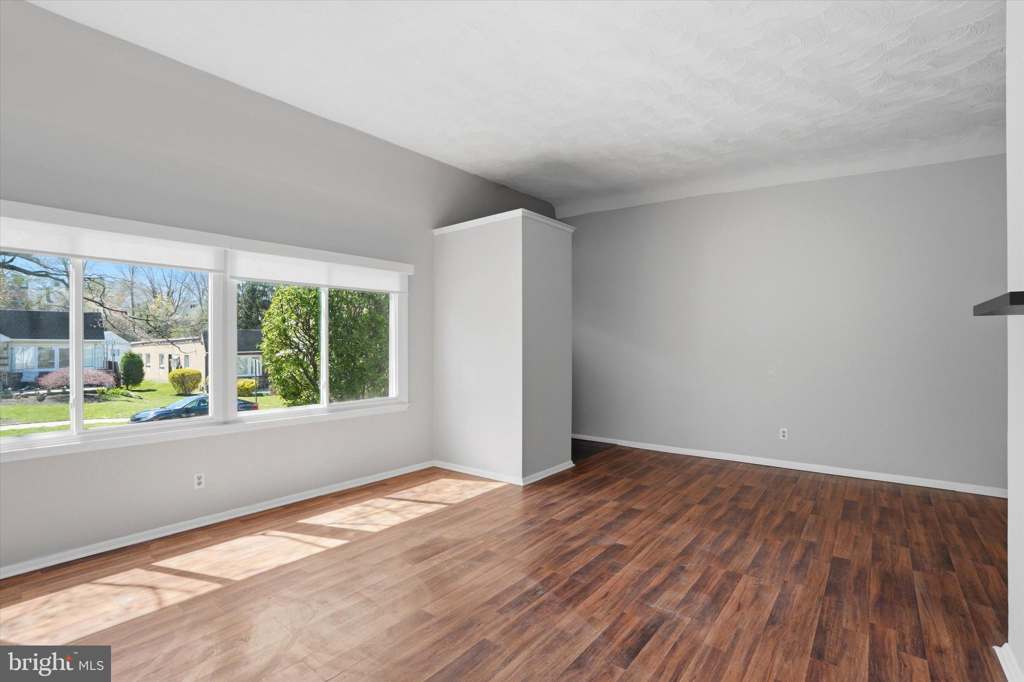 169 Juniper Road Havertown, PA 19083 - Photo 4 of 15