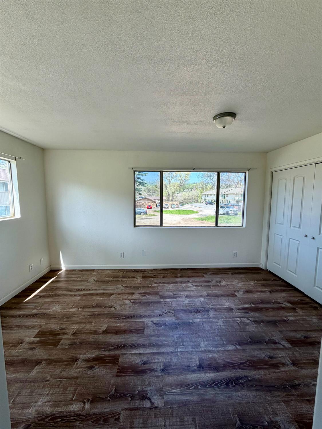 48963 River Park Road, Unit 13 Oakhurst, CA 93644 - Photo 17 of 33