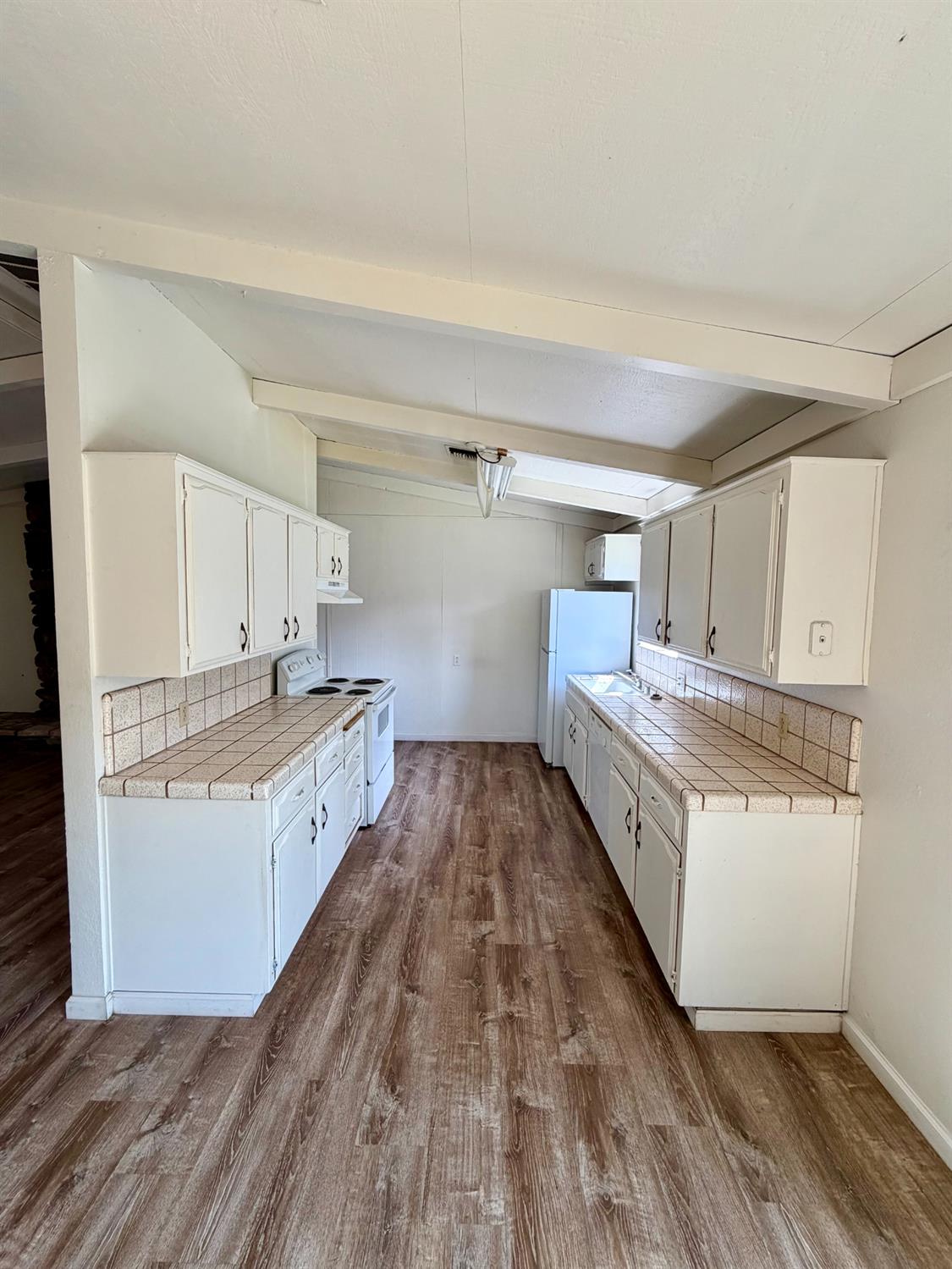 48963 River Park Road, Unit 13 Oakhurst, CA 93644 - Photo 9 of 33