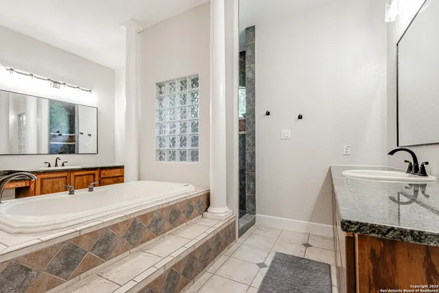 $5,000 | 132 Long Bow Road, Shavano Park, TX 78231