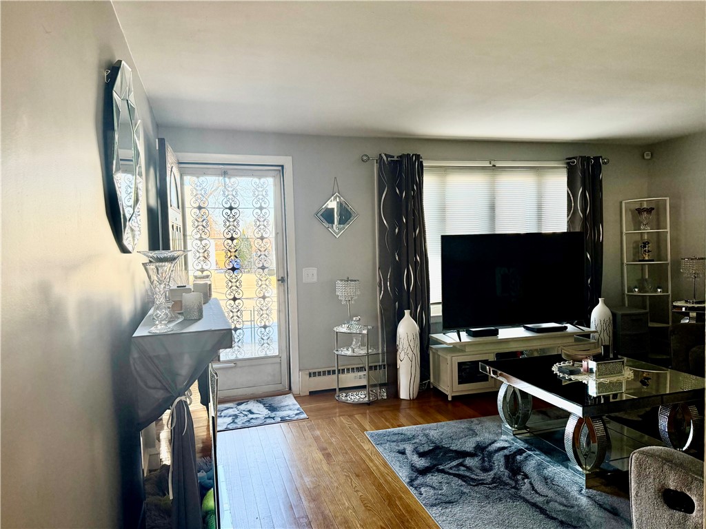 327 Rhode Island Avenue Pawtucket, RI 02860 - Photo 11 of 27