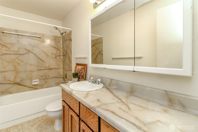 $295,000 | 7308 Skyview Lane North, Unit I204, Tacoma, WA 98406