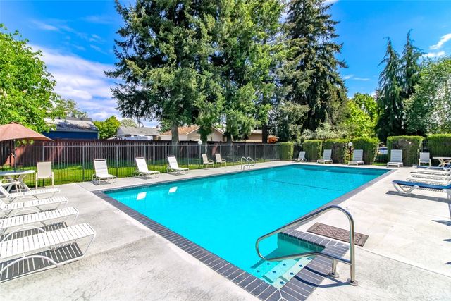 $295,000 | 7308 Skyview Lane North, Unit I204, Tacoma, WA 98406