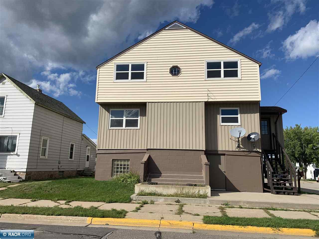 300 3rd Street Southwest Chisholm, MN 55719 - Photo 2 of 4 Gallery Image 2