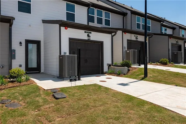 $2,100 | 5542 Highland Street, Douglasville, GA 30135