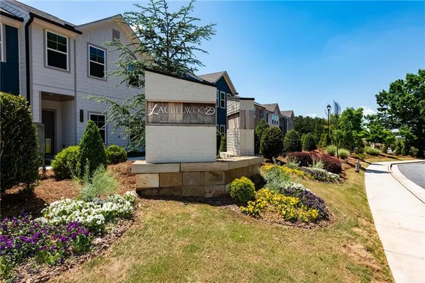 $2,100 | 5542 Highland Street, Douglasville, GA 30135
