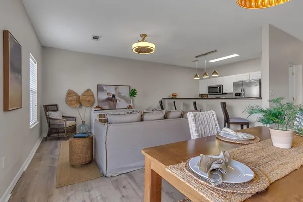 $2,250 | 150 Bent Arrow Drive, Unit 51, Destin, FL 32541