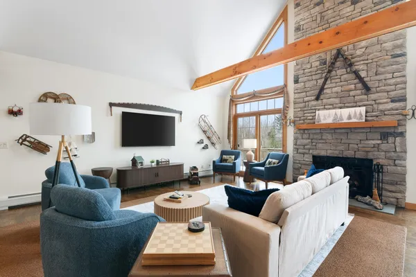 $865,000 | 42 Sugar House Road, West Dover, VT 05356