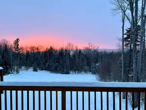 $865,000 | 42 Sugar House Road, West Dover, VT 05356