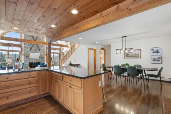 $865,000 | 42 Sugar House Road, West Dover, VT 05356