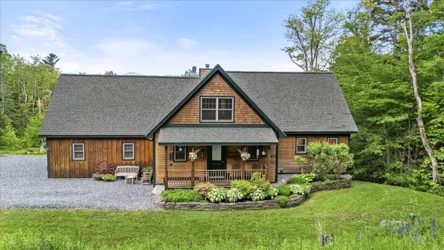 $895,000 | 42 Sugar House Road, West Dover, VT 05356