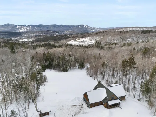 $865,000 | 42 Sugar House Road, West Dover, VT 05356