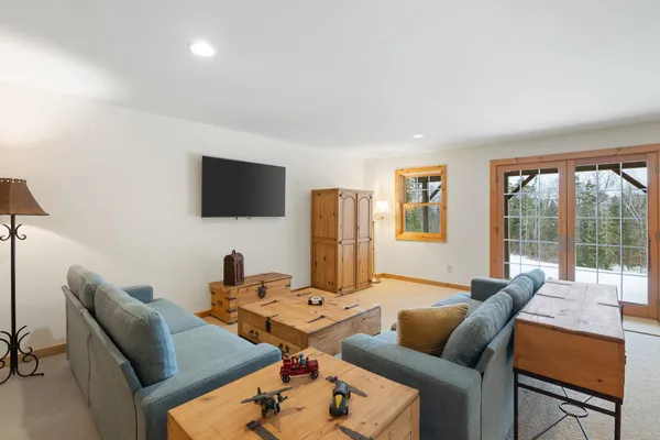 $865,000 | 42 Sugar House Road, West Dover, VT 05356