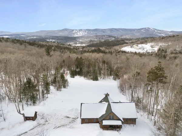 $865,000 | 42 Sugar House Road, West Dover, VT 05356