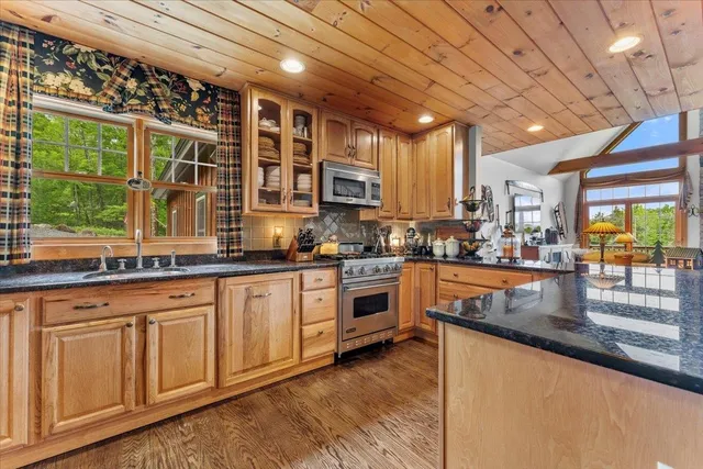 $895,000 | 42 Sugar House Road, West Dover, VT 05356